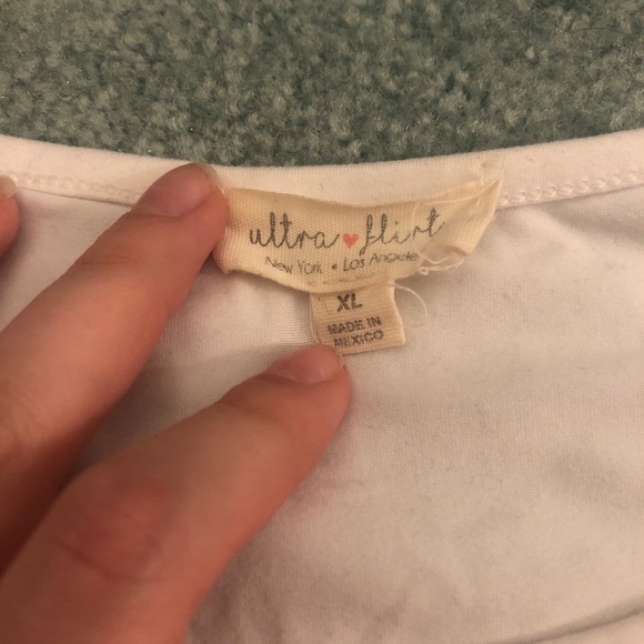 White Sinched cropped top - Picture 2 of 2